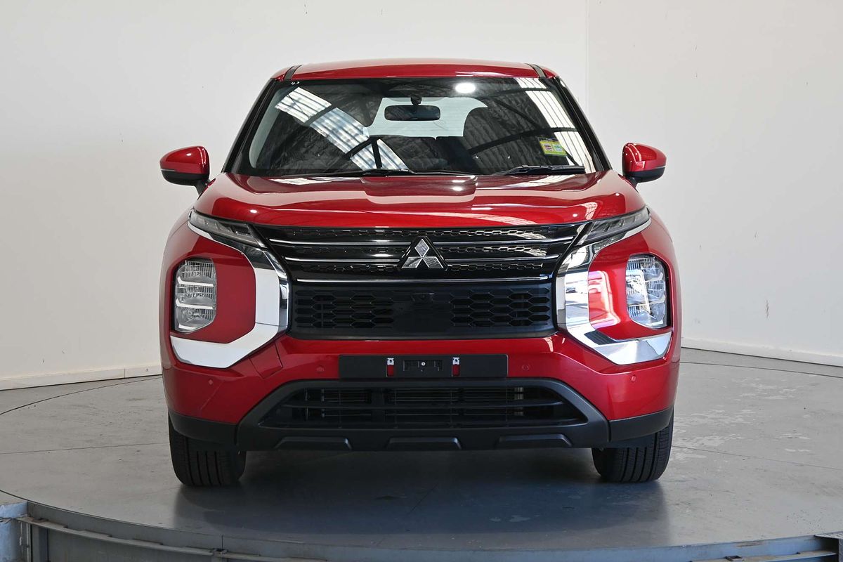 2024 Mitsubishi Outlander ES ZM