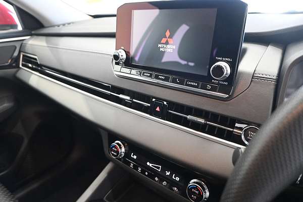 2024 Mitsubishi Outlander ES ZM