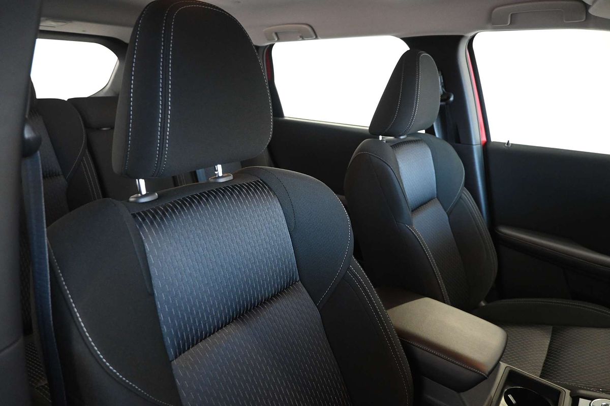2024 Mitsubishi Outlander ES ZM