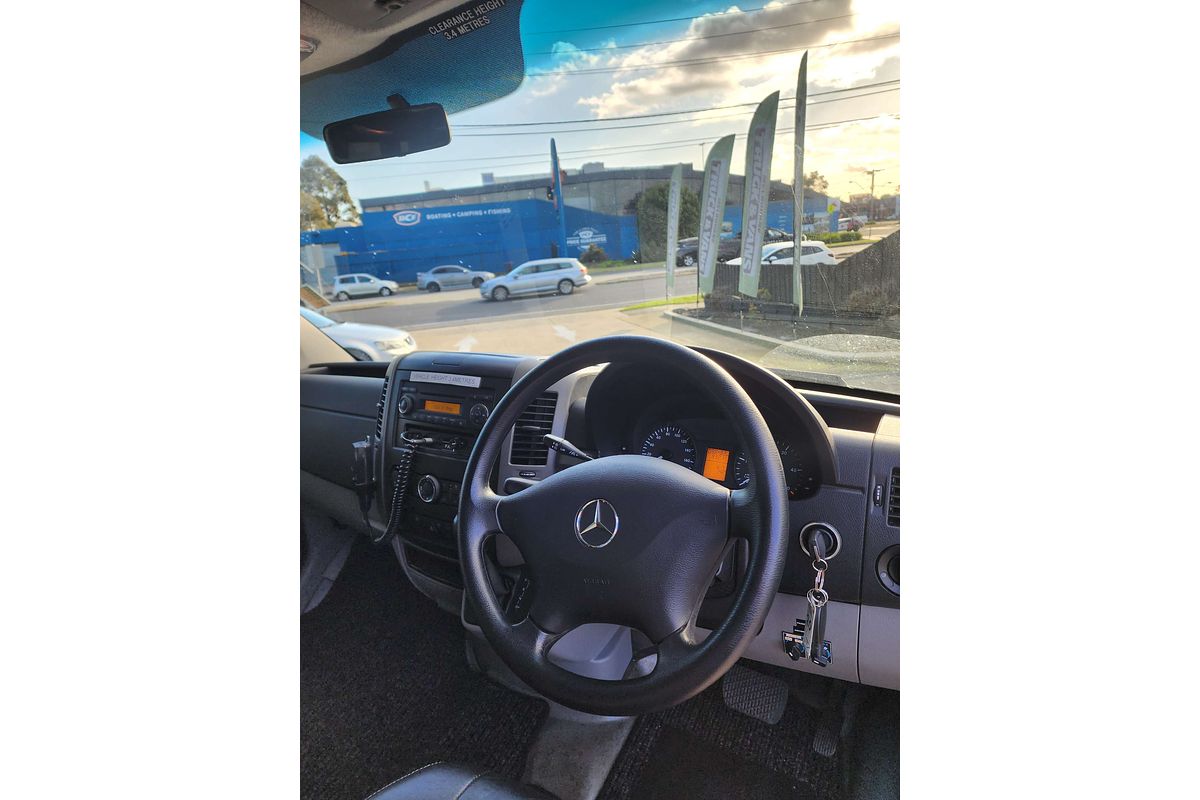 2010 Mercedes-Benz Sprinter 319CDI NCV3 LWB