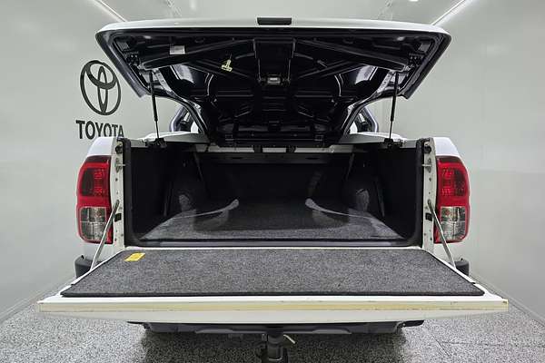 2018 Toyota Hilux Hilux 4x4 Rogue 2.8L T Diesel Automatic Double Cab GUN126R 4X4