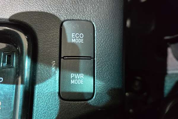 2018 Toyota Hilux Hilux 4x4 Rogue 2.8L T Diesel Automatic Double Cab GUN126R 4X4