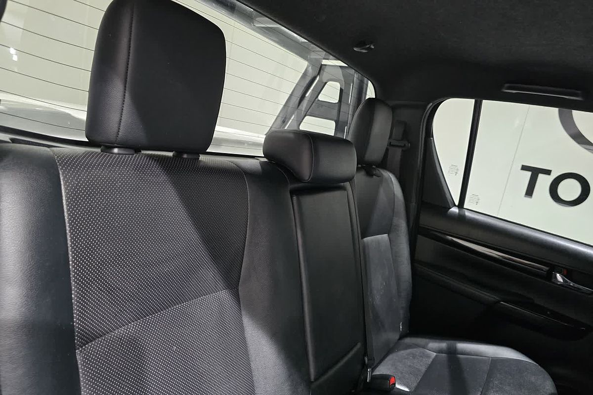 2018 Toyota Hilux Hilux 4x4 Rogue 2.8L T Diesel Automatic Double Cab GUN126R 4X4