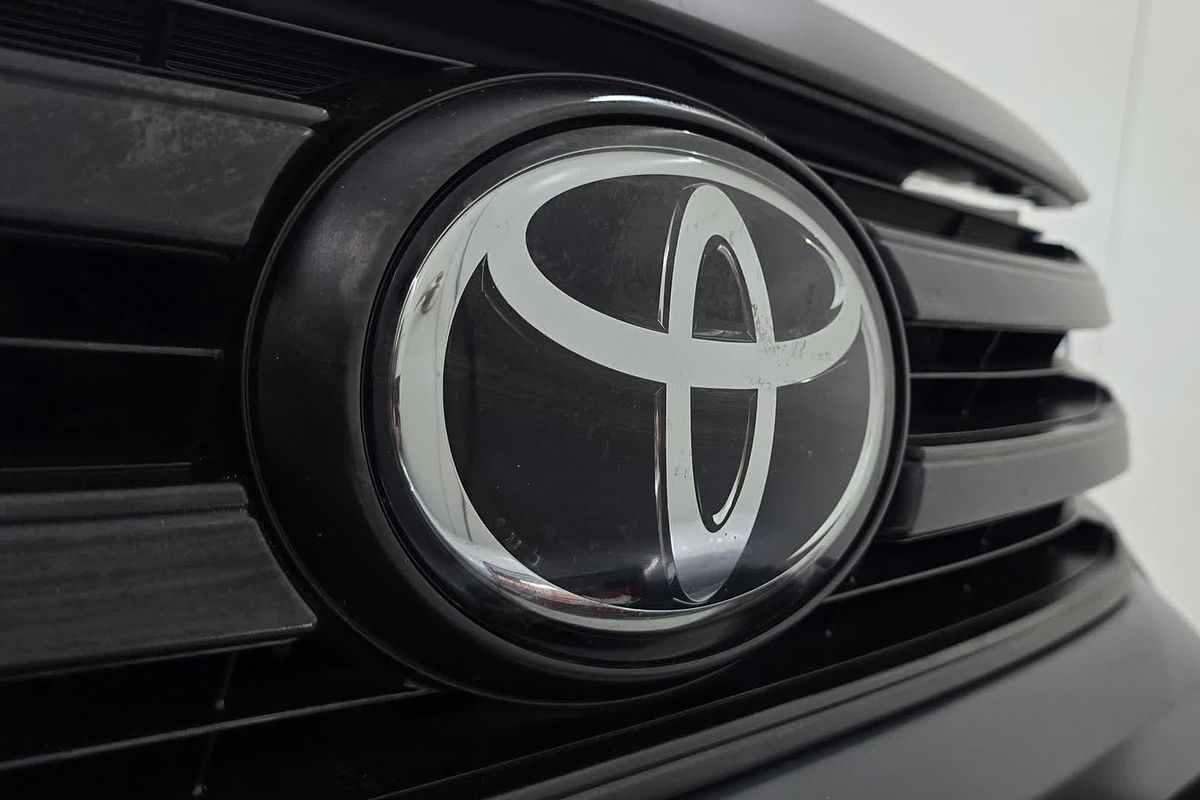 2022 Toyota Hilux Hilux 4x2 Workmate 2.7L Petrol Manual Single Cab C/C TGN121R Rear Wheel Drive