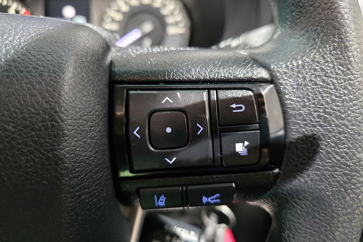 2022 Toyota Hilux Hilux 4x2 Workmate 2.7L Petrol Manual Single Cab C/C TGN121R Rear Wheel Drive