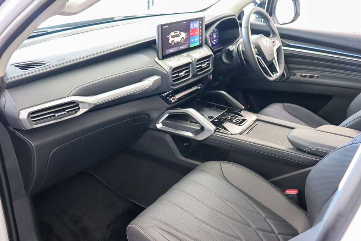 2025 LDV D90 Executive SV9A