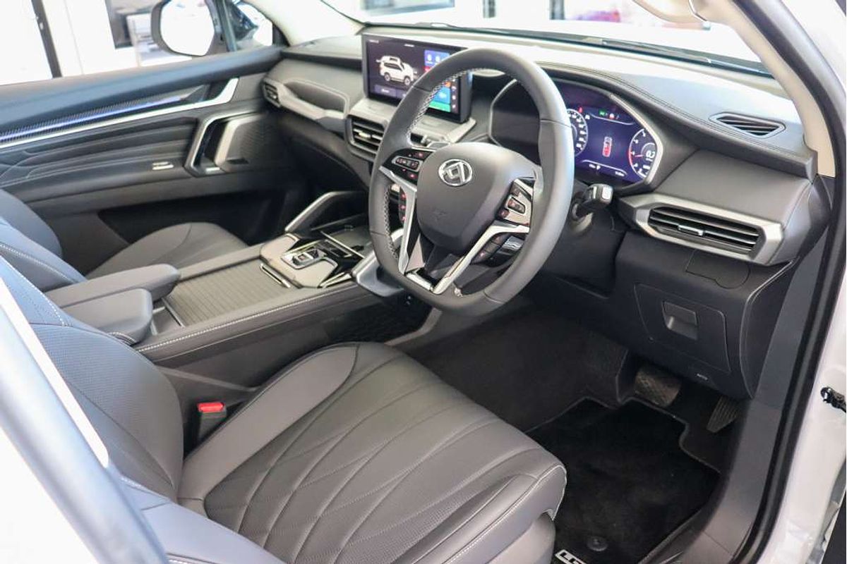 2025 LDV D90 Executive SV9A
