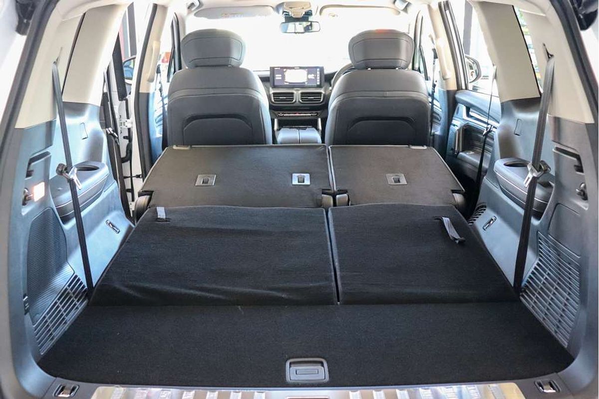 2025 LDV D90 Executive SV9A