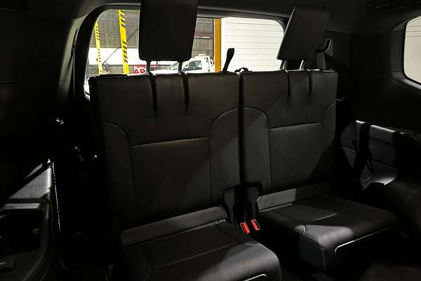 2022 Toyota Landcruiser VX FJA300R