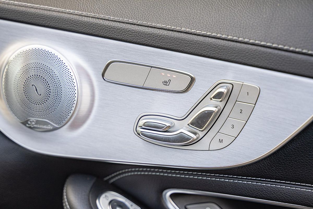 2018 Mercedes-Benz C-Class C300 C205