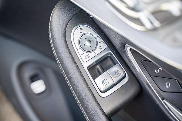 2018 Mercedes-Benz C-Class C300 C205