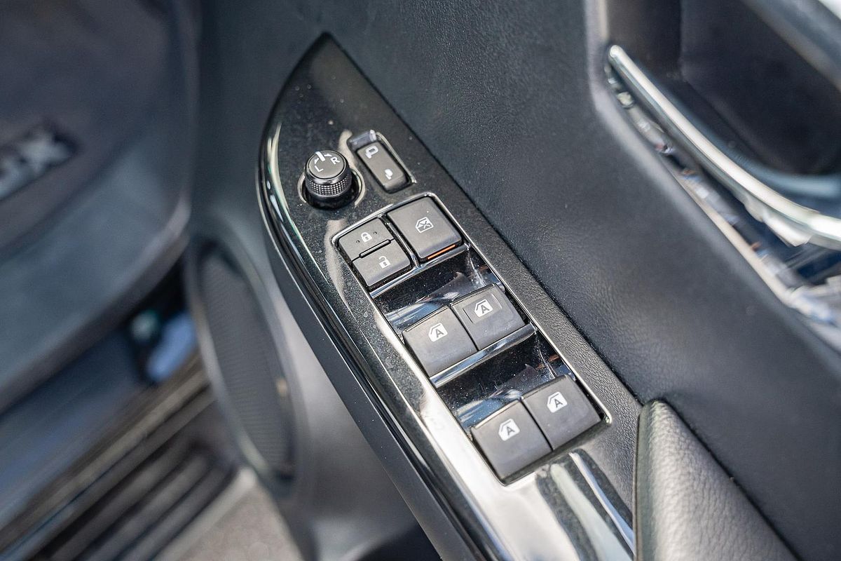 2019 Toyota Hilux Rogue GUN126R 4X4