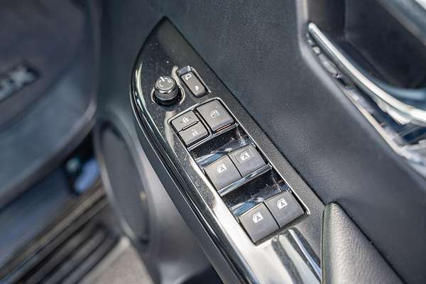 2019 Toyota Hilux Rogue GUN126R 4X4