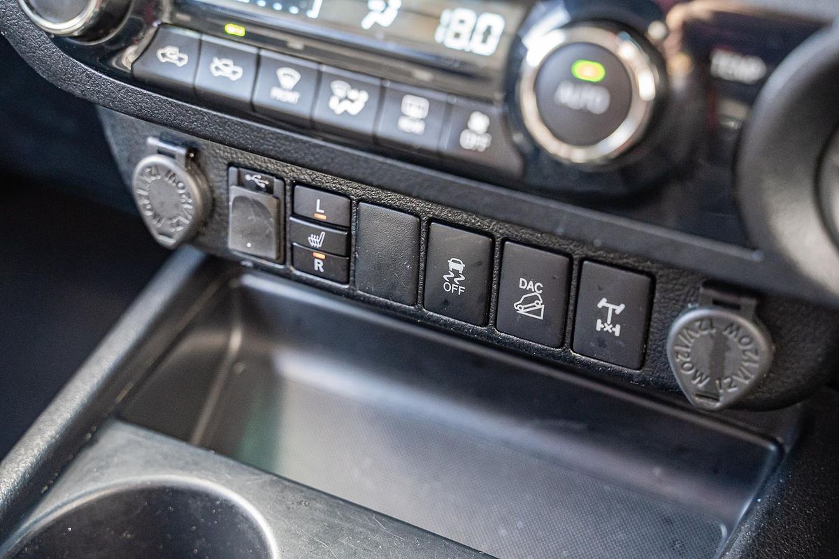 2019 Toyota Hilux Rogue GUN126R 4X4