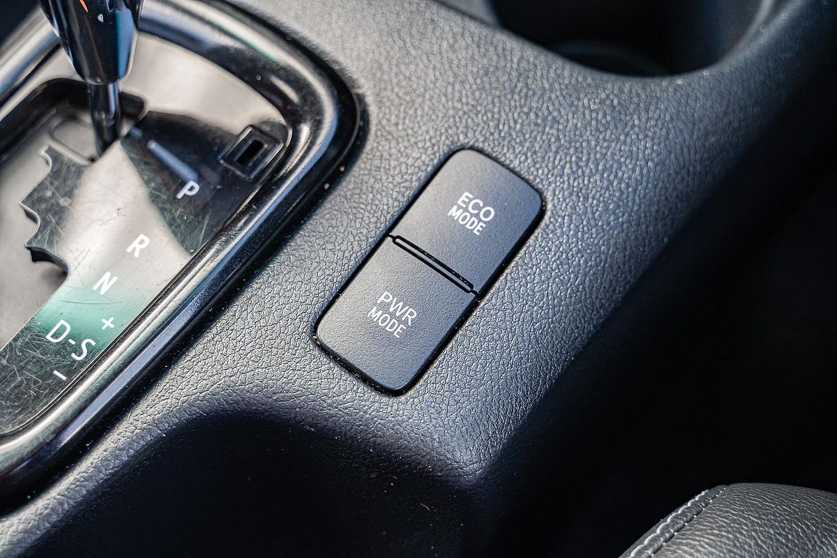 2019 Toyota Hilux Rogue GUN126R 4X4
