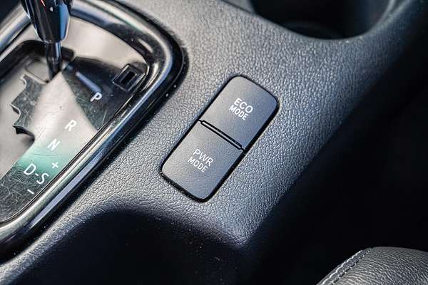2019 Toyota Hilux Rogue GUN126R 4X4