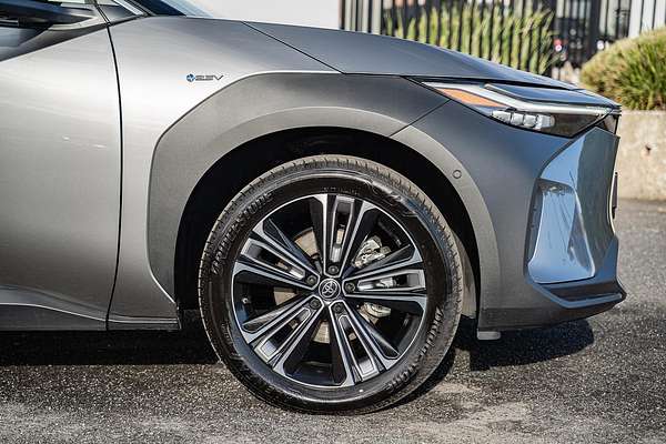2024 Toyota bZ4X YEAM15R