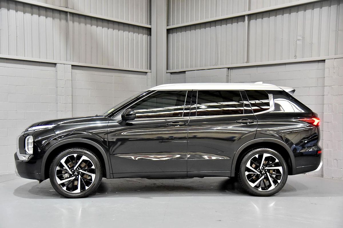2023 Mitsubishi Outlander Exceed Tourer ZM