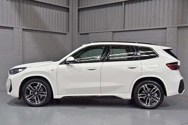 2023 BMW X1 xDrive20i M Sport U11