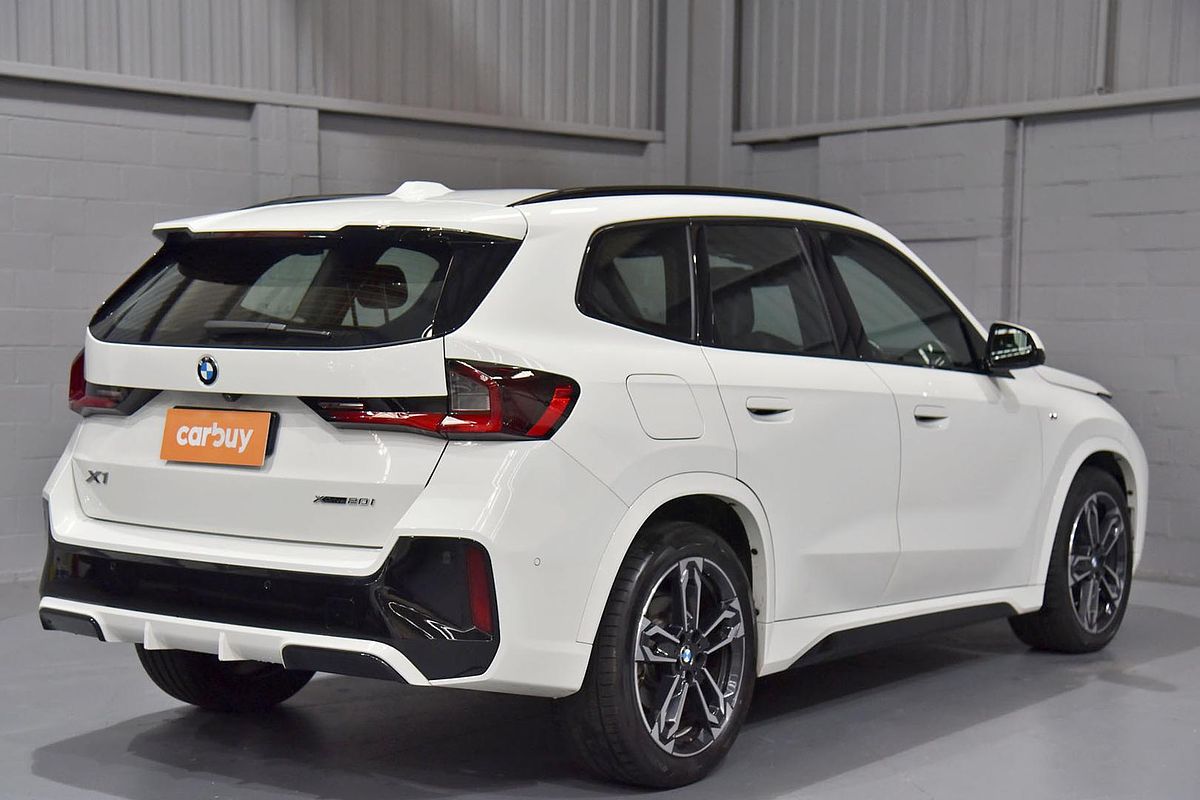 2023 BMW X1 xDrive20i M Sport U11