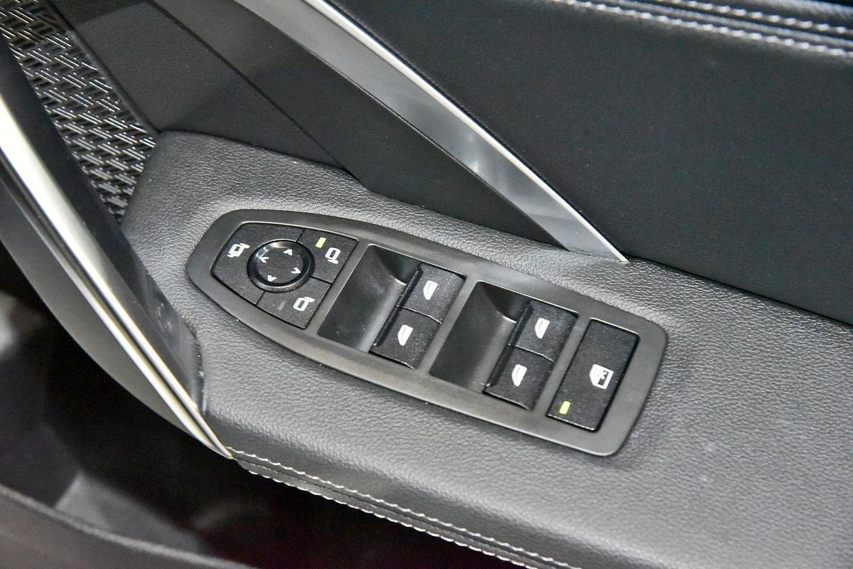 2023 BMW X1 xDrive20i M Sport U11
