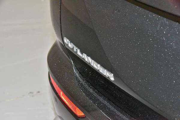 2023 Mitsubishi Outlander Exceed Tourer ZM