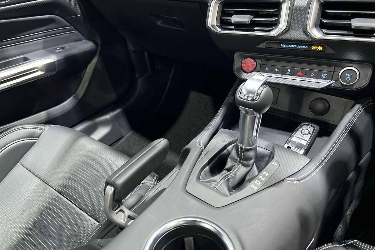 2025 Ford Mustang Ecoboost FO