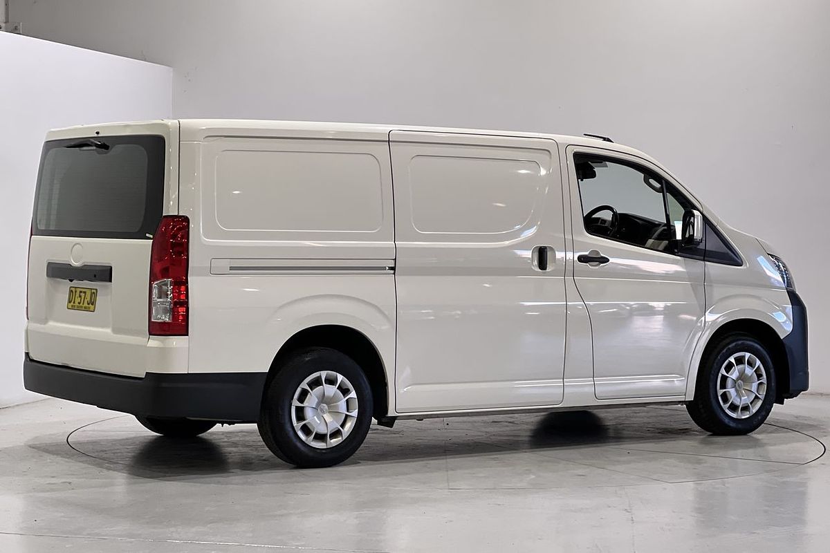 2023 Toyota Hiace GDH300R LWB