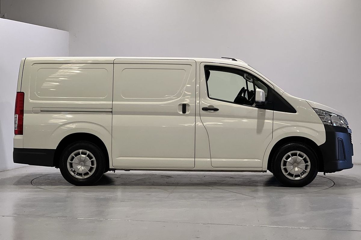 2023 Toyota Hiace GDH300R LWB