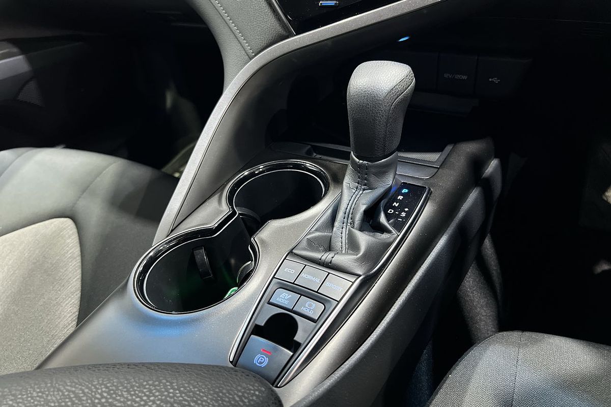 2024 Toyota Camry Ascent AXVH70R