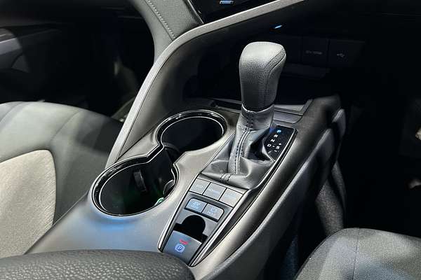 2024 Toyota Camry Ascent AXVH70R