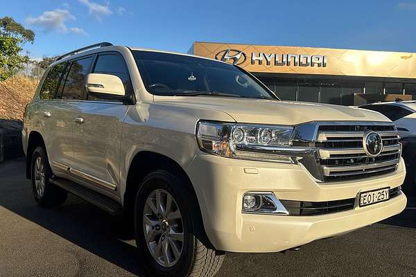 2020 Toyota Landcruiser Sahara VDJ200R