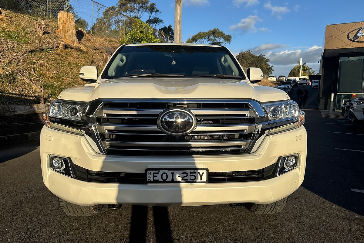 2021 Toyota Landcruiser Sahara VDJ200R