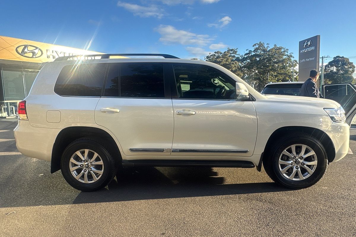 2021 Toyota Landcruiser Sahara VDJ200R