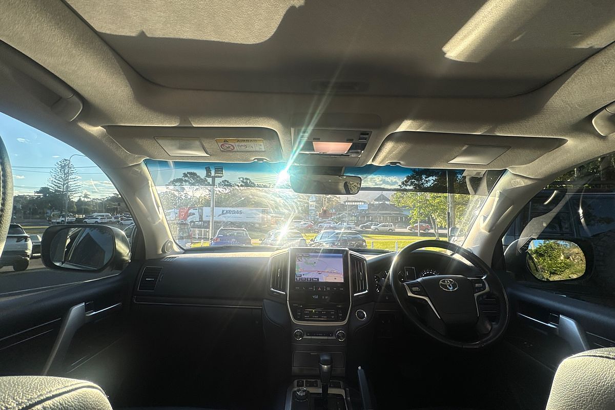 2021 Toyota Landcruiser Sahara VDJ200R