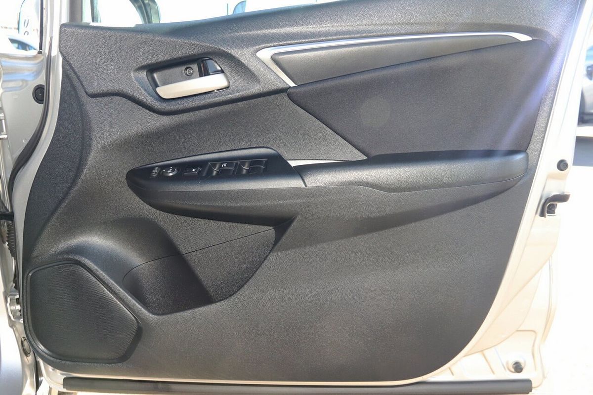 2015 Honda Jazz VTi GF