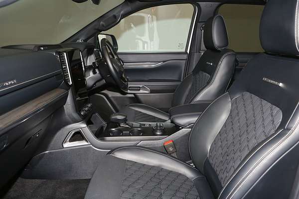 2024 Ford Everest Platinum 3.0L