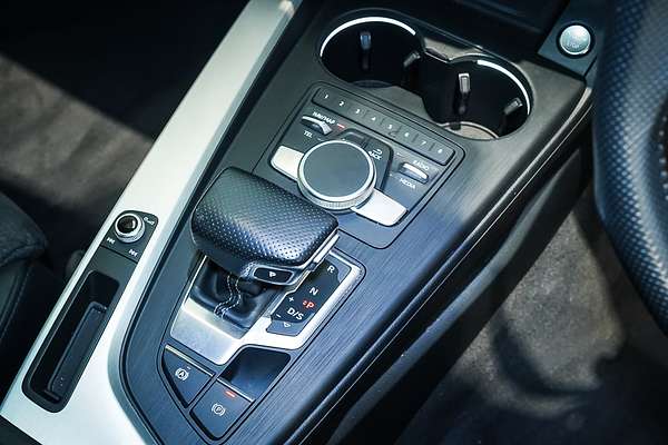 2018 Audi A4 35 TFSI S line B9