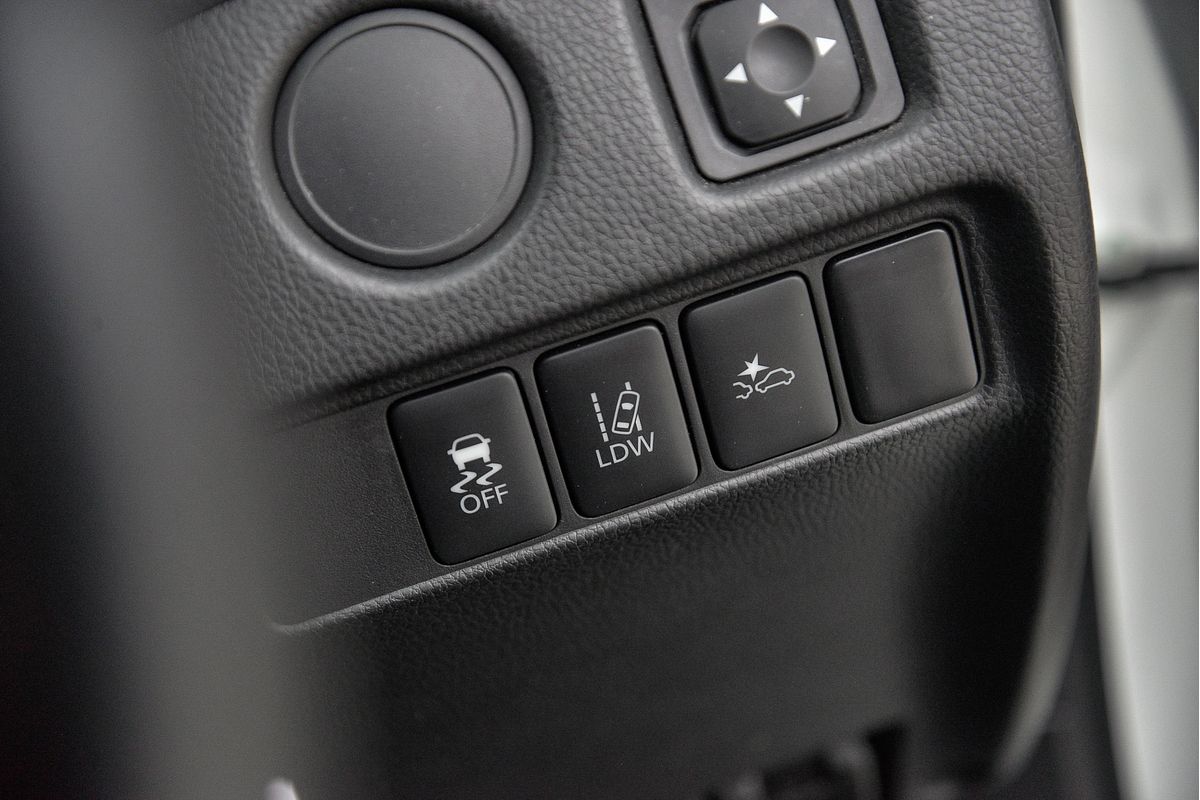 2023 Mitsubishi Triton GLX+ MR 4X4