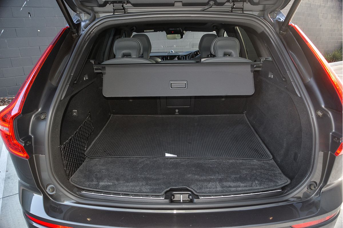 2019 Volvo XC60 T6 R-Design