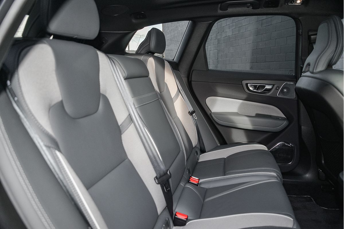 2019 Volvo XC60 T6 R-Design