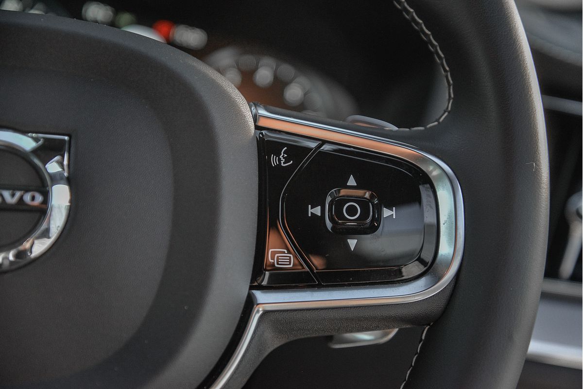 2019 Volvo XC60 T6 R-Design