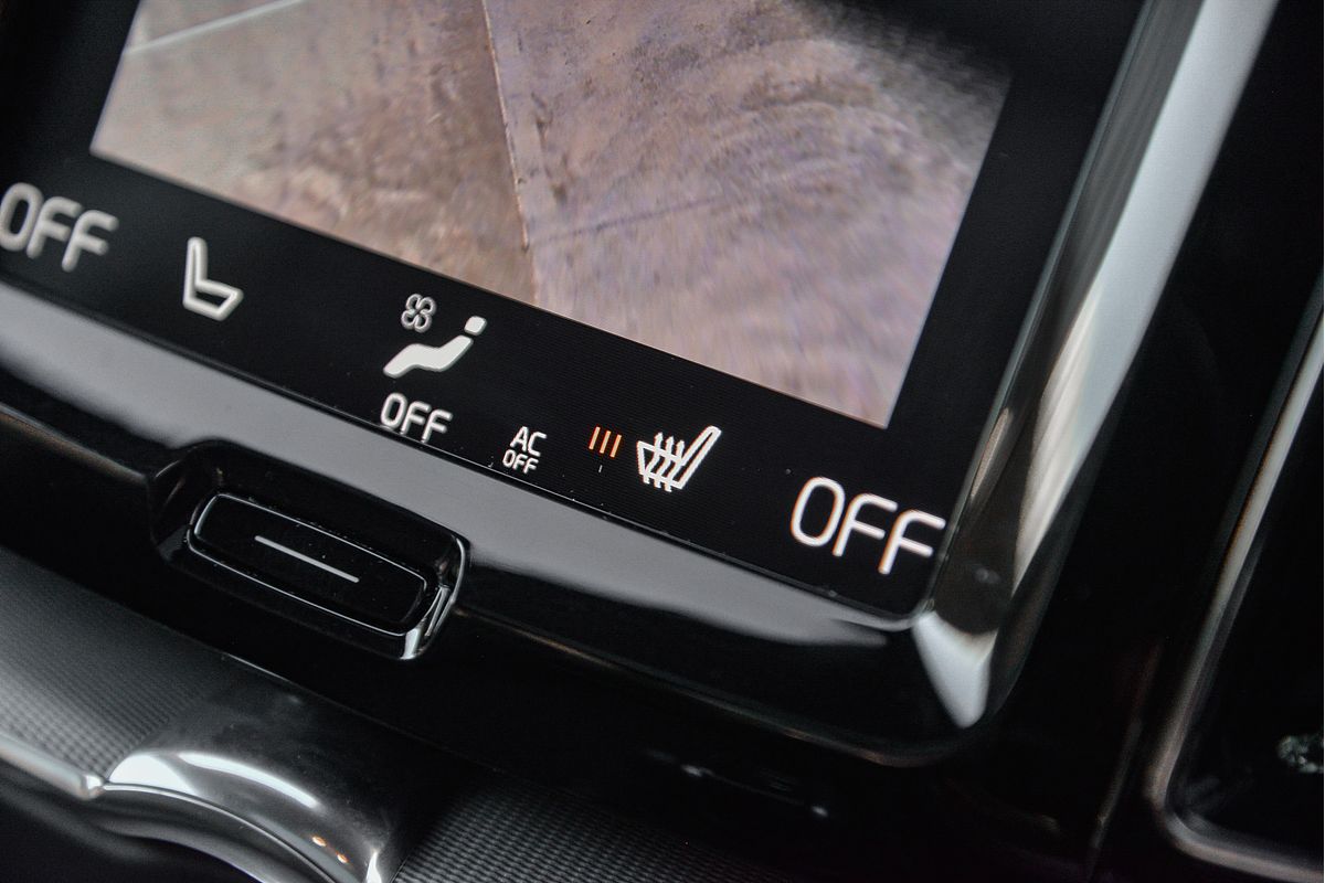 2019 Volvo XC60 T6 R-Design