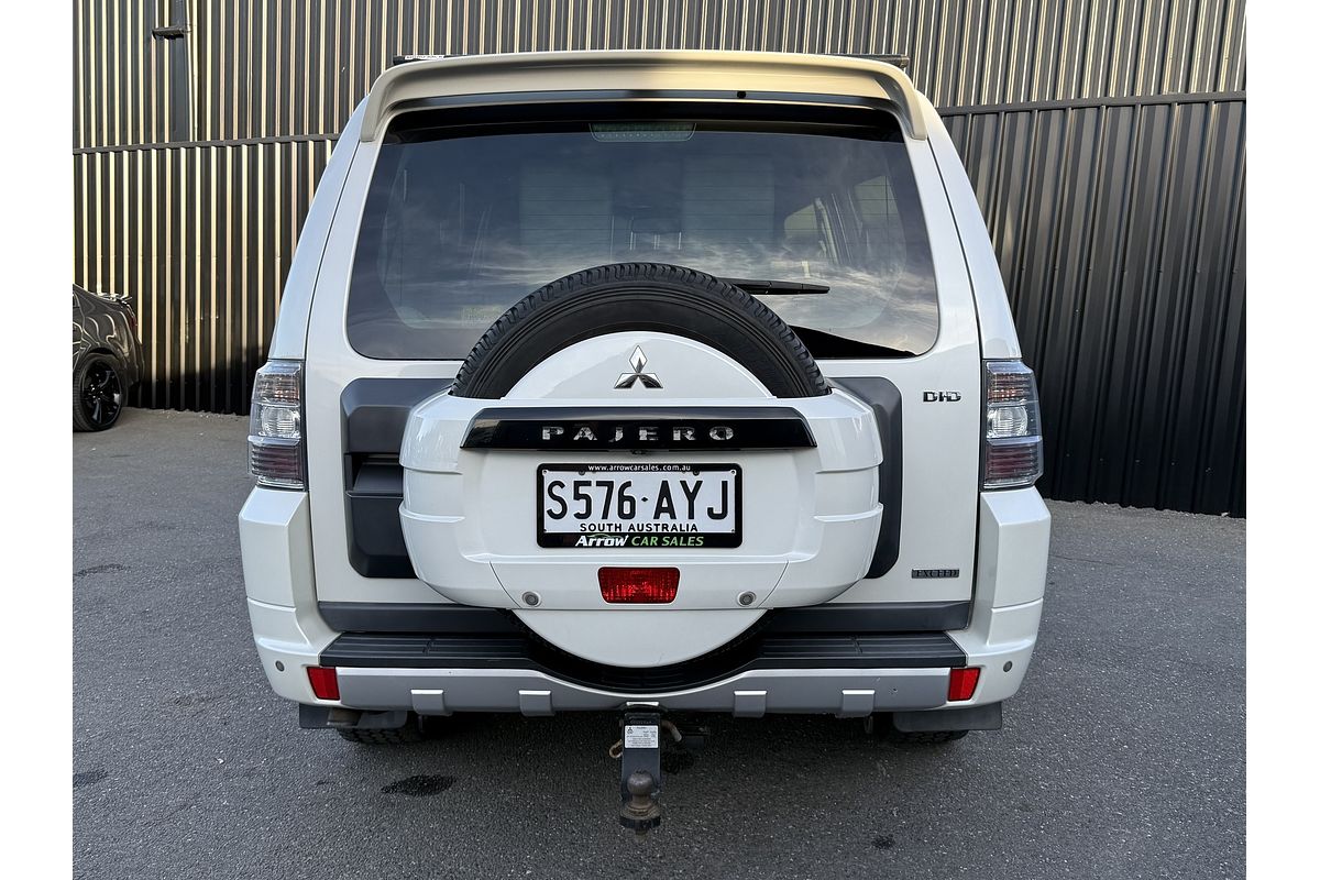 2013 Mitsubishi Pajero Exceed NW