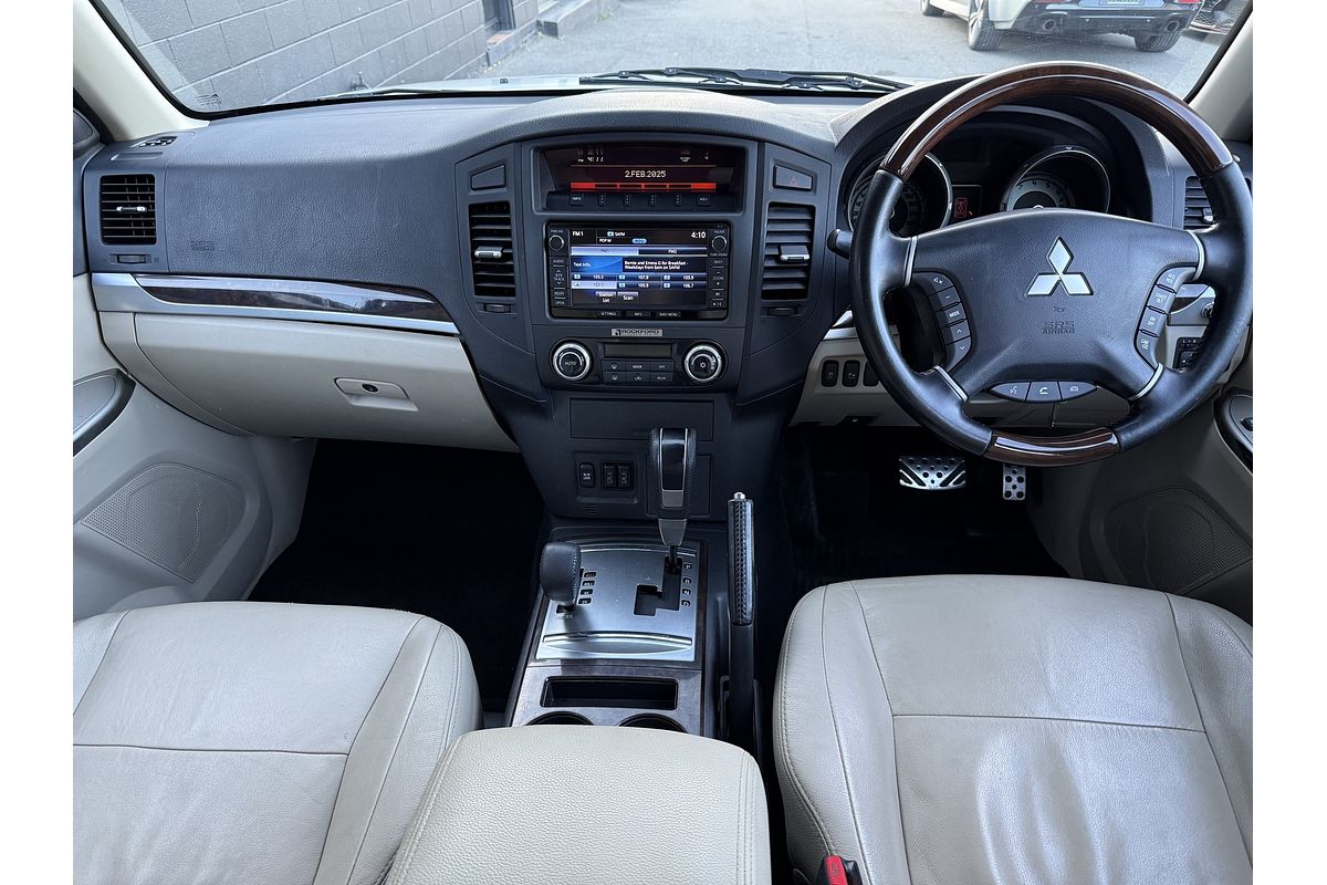 2013 Mitsubishi Pajero Exceed NW