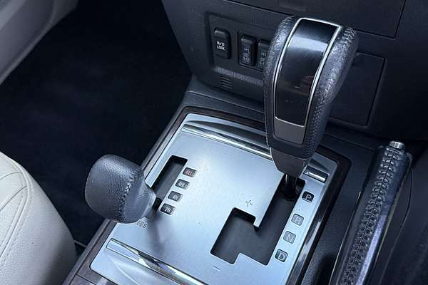 2013 Mitsubishi Pajero Exceed NW