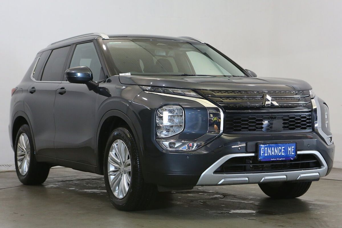 2024 Mitsubishi Outlander LS ZM
