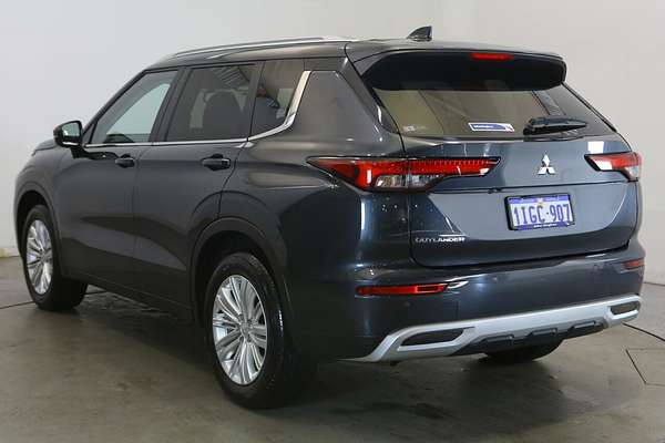 2024 Mitsubishi Outlander LS ZM