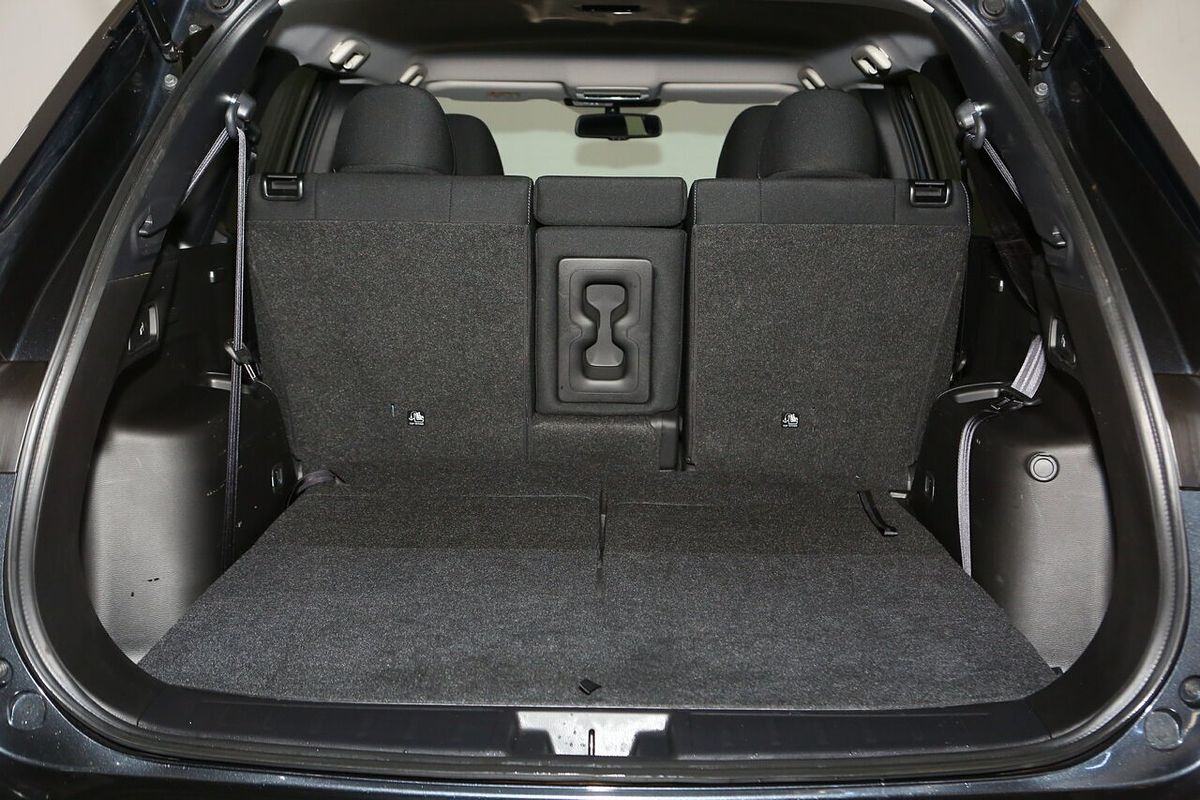 2024 Mitsubishi Outlander LS ZM
