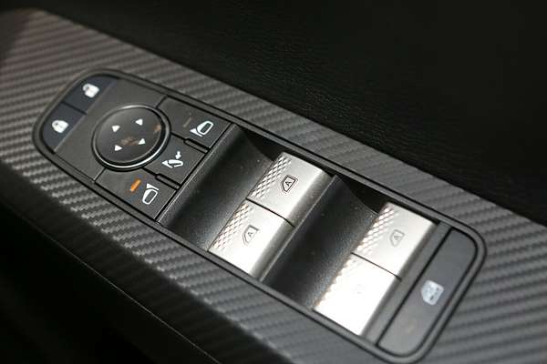 2024 Mitsubishi Outlander LS ZM